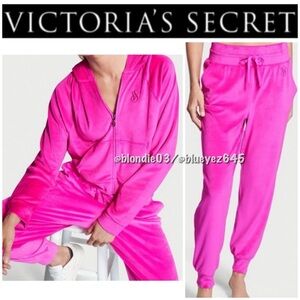 Victoria’s Secret pink velour joggers M